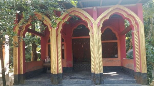 মন্দিরের তালা ভেঙে মূর্তি ও পূজার সামগ্রী চুরি, আটক ৪