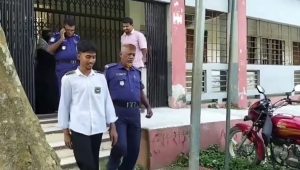 শেখ হাসিনার জন্মদিন পালন করায় পাবনার স্কুল থেকে শিক্ষার্থী আটক
