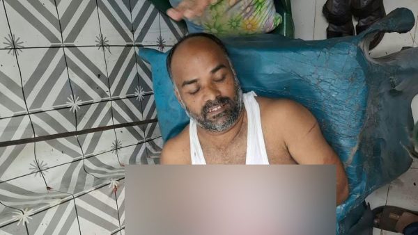খুলনায় ছিনতাইকারীদের কোপে পুলিশ সদস্য আহত
