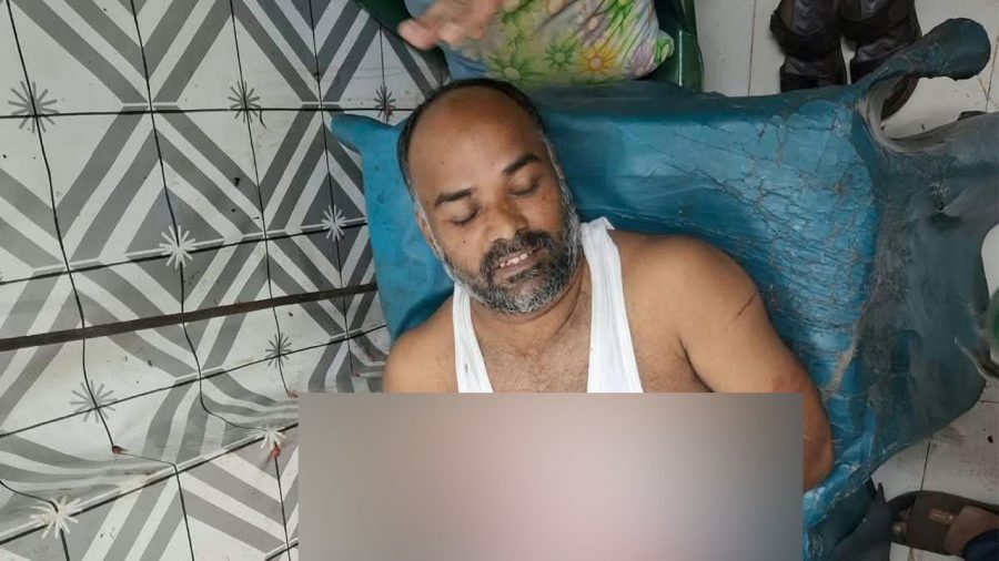 খুলনায় ছিনতাইকারীদের কোপে পুলিশ সদস্য আহত