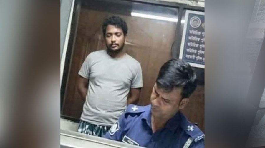 অন্তঃসত্ত্বা স্ত্রীকে হত্যার পর ৯৯৯-এ ফোন করলেন স্বামী 