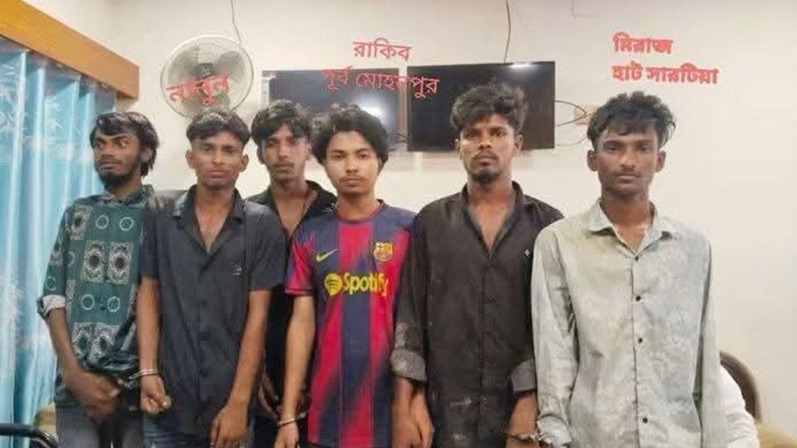 সিরাজগঞ্জে মিছিলের প্রস্তুতিকালে ছাত্রলীগের ৬ নেতাকর্মী আটক