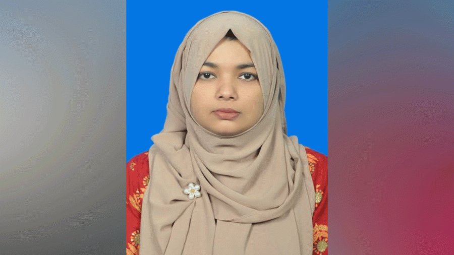 কক্সবাজার রিসোর্টের আগুনে পুড়ল নাসরিনের স্বপ্ন