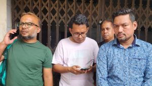 মর্গের সামনে স্বজনদের অপেক্ষা, পরিচয় জানার আকুতি